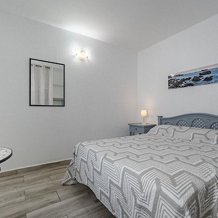 Primavera Tranquil Retreat 2-Bedroom Apartment With Balcony, Garden View & Fiber Wifi Arona  Eksteriør billede